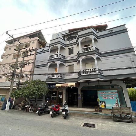 Room101 In Wanna Apartment Pattaya Eksteriør billede